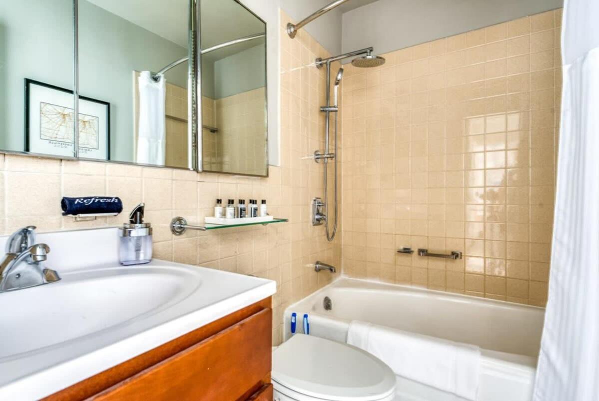 Cozysuites 800 Tower 2Br With Gym! 26 Louisville Eksteriør billede